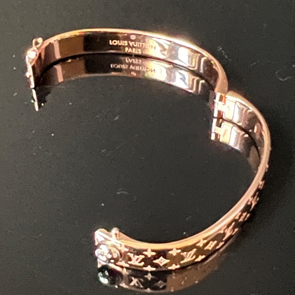Louis Vuitton Monogram Hinged Bangle Bracelet Rose Gold Tone Size S - Picture 2 of 11